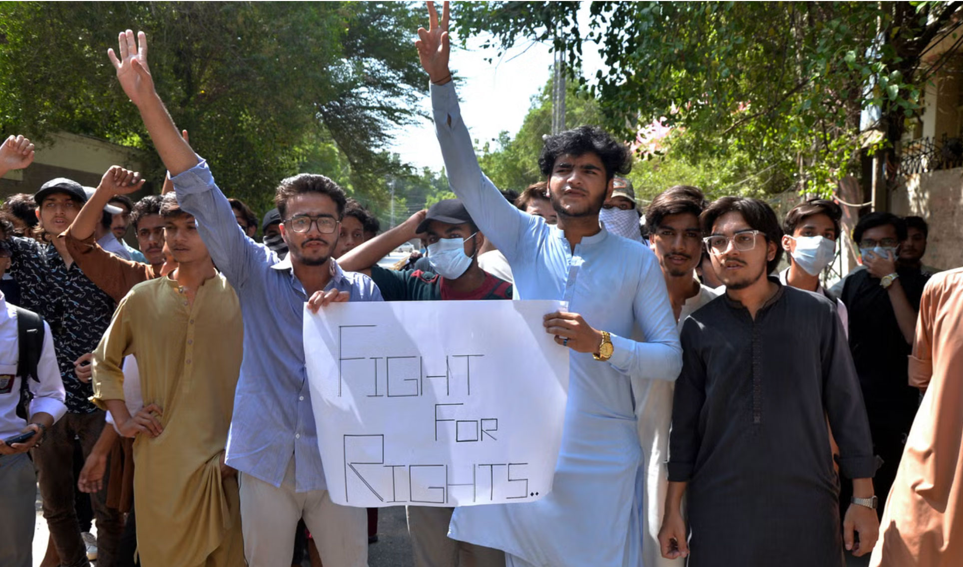 Pakistan: students protest against rape