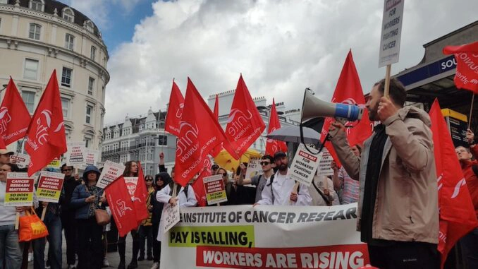 ICR picket line 678x381 1